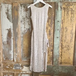 NWT Dress the Population "Karlie" Silver Dress Sz XS